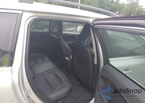 2016 Volvo Xc70 T5 Premier z USA, uszkodzony, nr VIN YV4612NK7G1270888